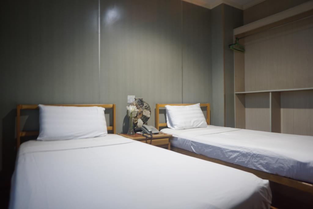 Hotel Uno Davao City Esterno foto